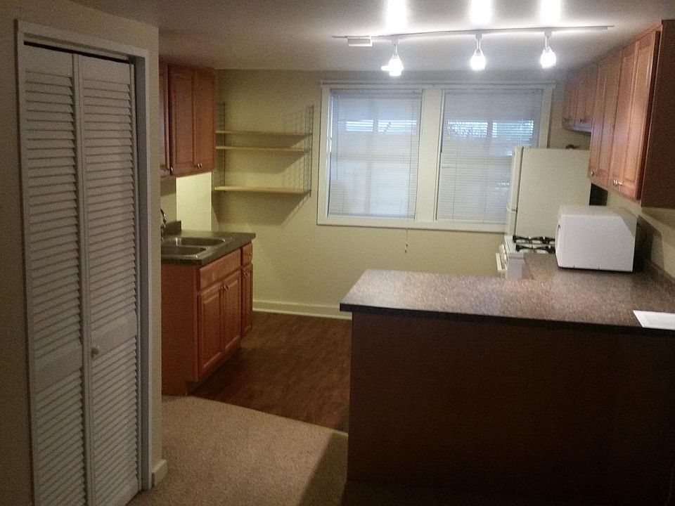 1st image of 1442 W Henderson St #Garden