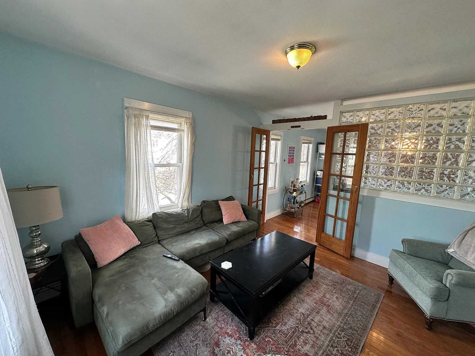 2 bed, 9999 sqft, $3,400 — Photo 2