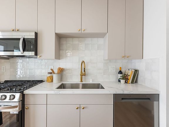 5th image of 1803 Pacific Coast Hwy APT 14