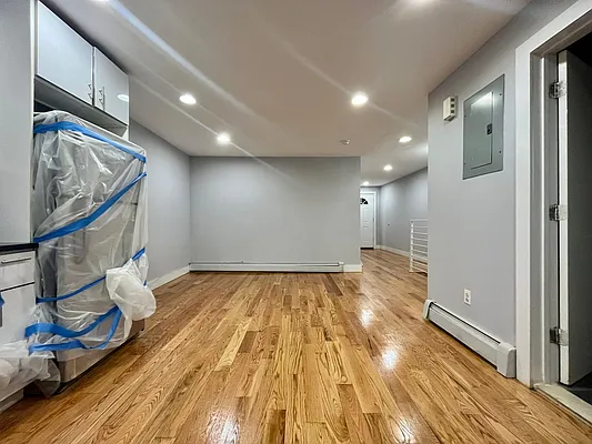 Rented by Yup Realty LLC | media 10