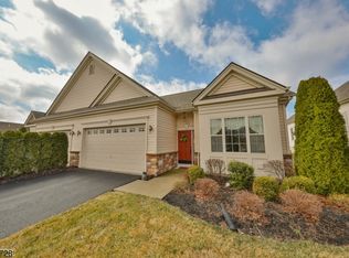 13 Dinah Dr, Phillipsburg, NJ 08865
