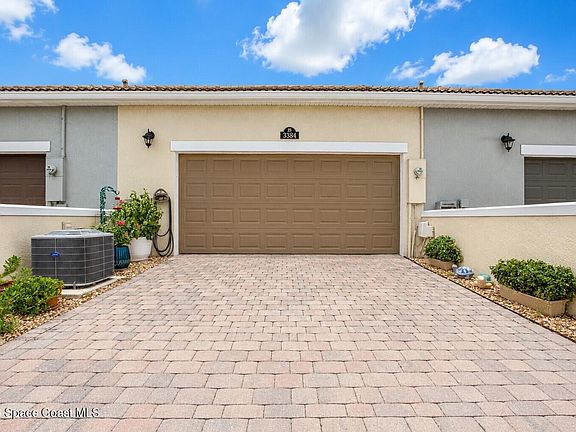 3rd image of 3384 Sedge Dr