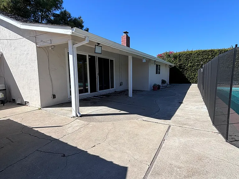 4992 Mattos Dr — Photo 28