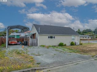 1434 Maryland Ave, Myrtle Point, OR 97458