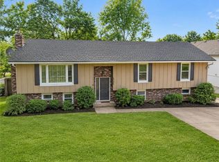 8306 NW Forest Dr, Weatherby Lake, MO 64152