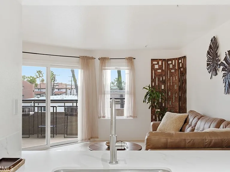 1200 Pacific Coast Hwy #327 — Photo 15