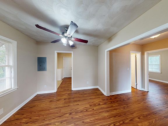 5th image of 1144 Detroit St