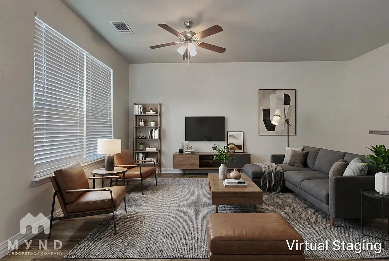 3 bed, 2.5 bath, 1360 sqft, $1,615 — Photo 2