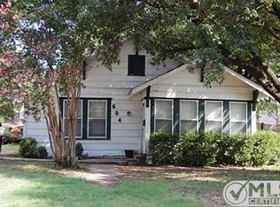 604 W Baldridge St, Ennis, TX 75119