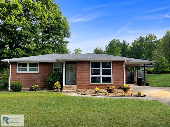 210 Brightwell Dr, Danville, VA 24540