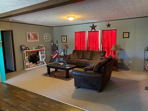 3rd image of 1065 Peach Ln