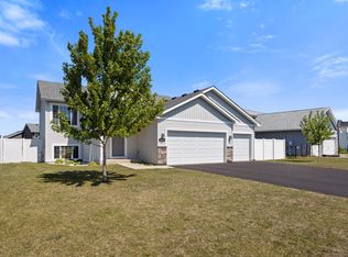 366 66th St SW, Waverly, MN 55390