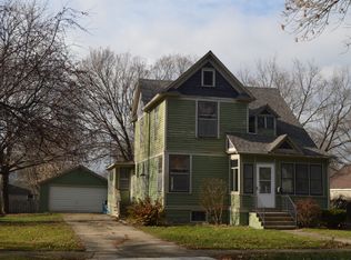 112 Colorado Ave NW, Orange City, IA 51041