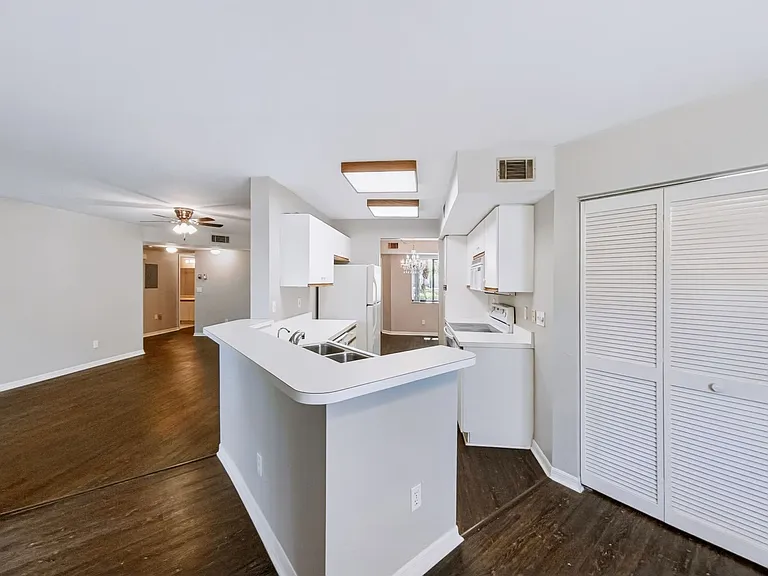 191 Bennington Dr #3 — Photo 11