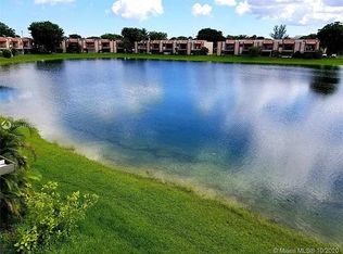 480 W Park Dr APT 201, Miami, FL 33172