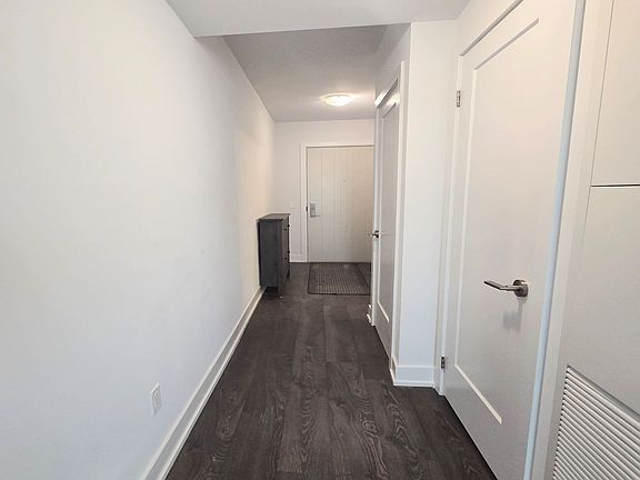 3rd image of 2550 Simcoe St N #2402