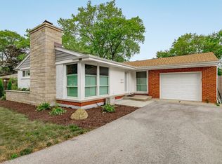 263 S Boyd Ave, Elmhurst, IL 60126