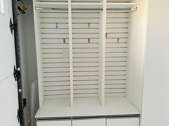 4th image of 13242 Sussex Pl
