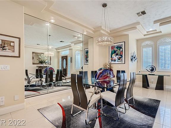 5th image of 8128 Sapphire Bay Cir