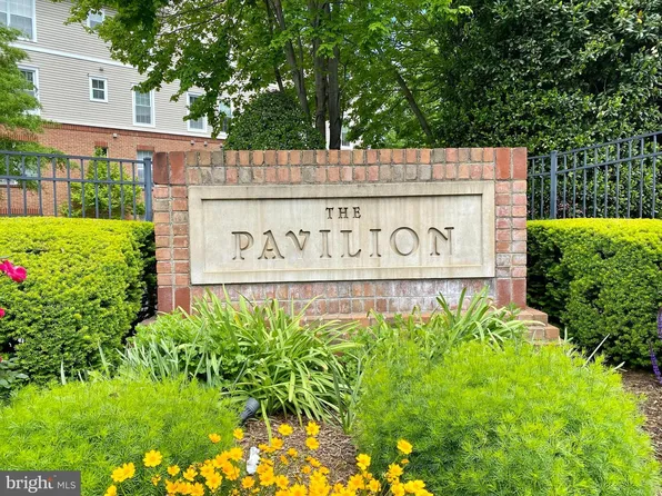 7000 Falls Reach Dr APT 407, Falls Church, VA 22043