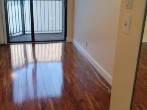 3550 Blue Lake Dr APT 405