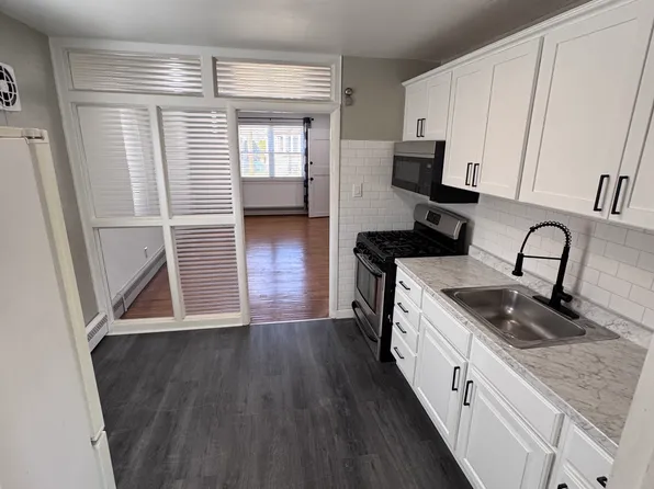 330 Magee Ave Floor 1, Philadelphia, PA 19111