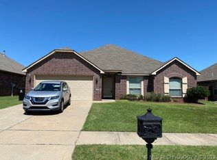 118 E Fargo Pl, Broken Arrow, OK 74012