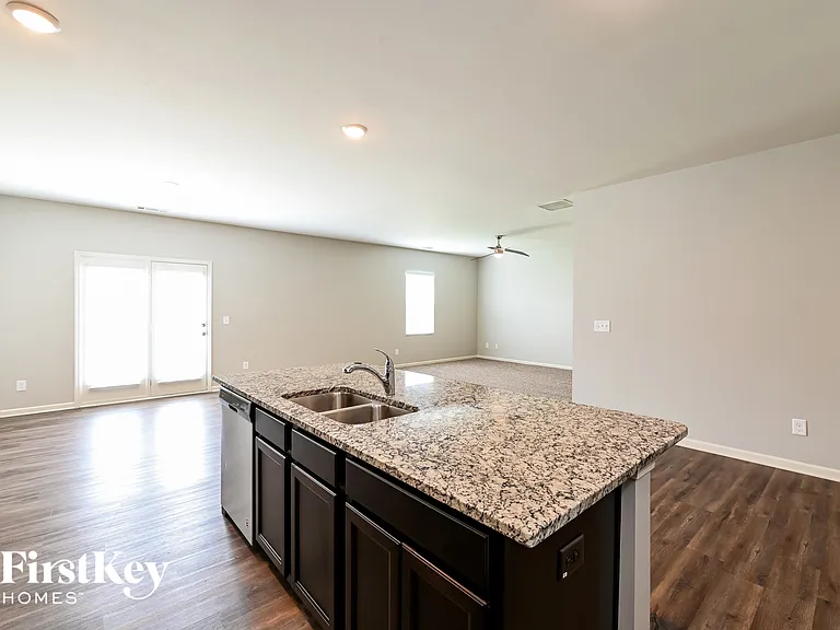 17 Apalachee Dr — Photo 6