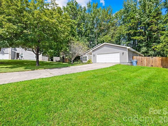 2nd image of 6509 Wealdstone Ct