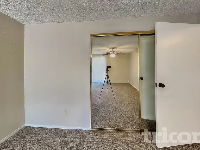841 Wyoming Ave — Photo 8