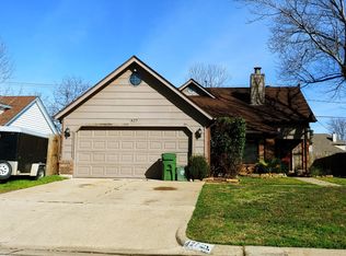 427 Red Coat Ln, Arlington, TX 76002