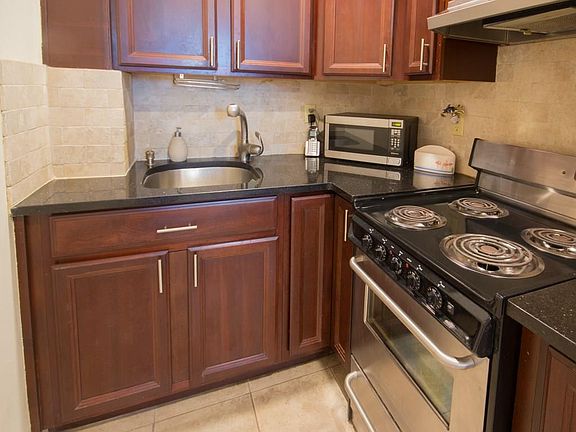 5th image of 855 E Broadway