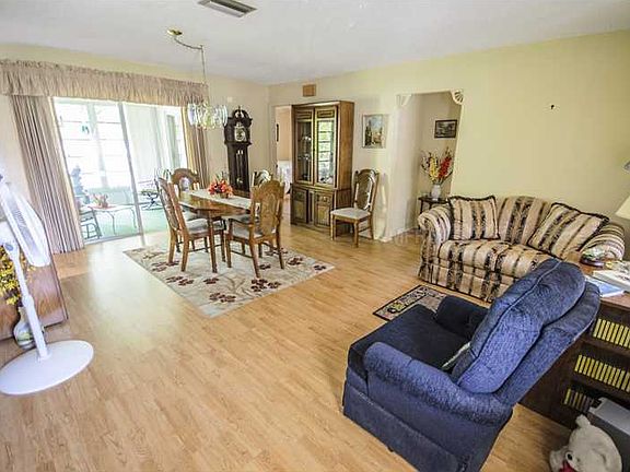 4th image of 38 Juniper Dr