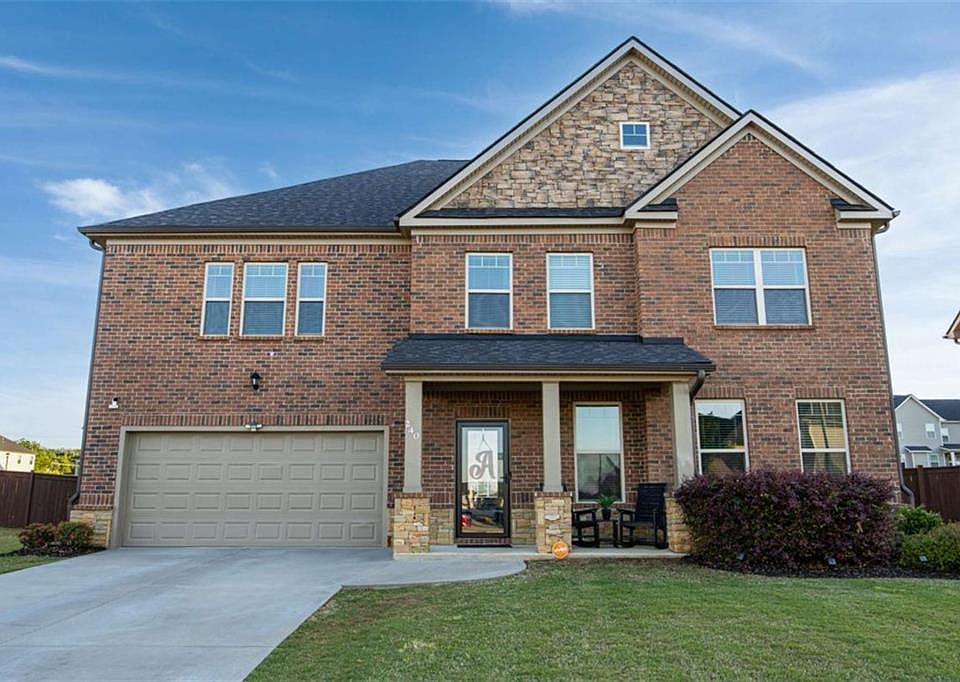 1st image of 240 Aspen Valley Dr