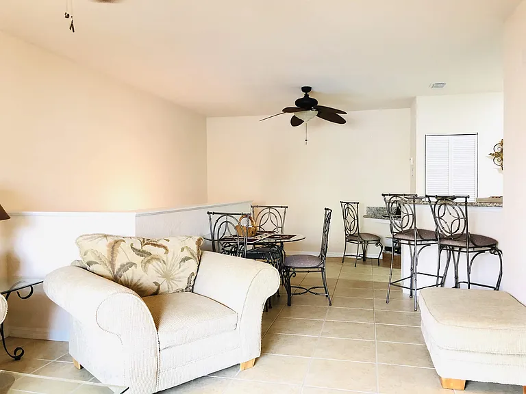 132 SW Peacock Blvd #206 — Photo 4