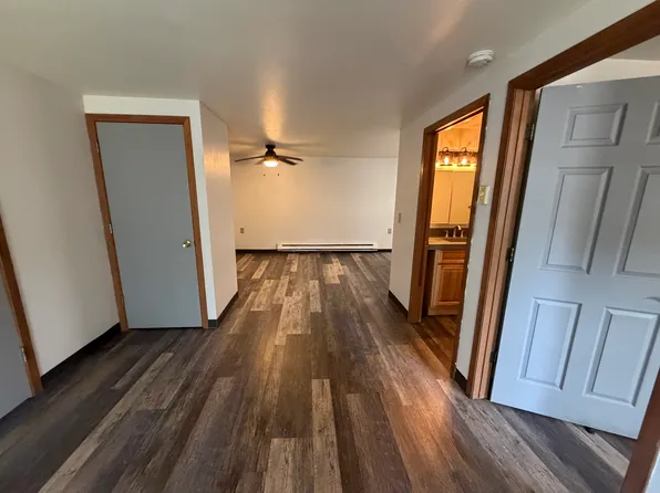 930 Iowa Ave #8, Wisconsin Dells, WI 53965