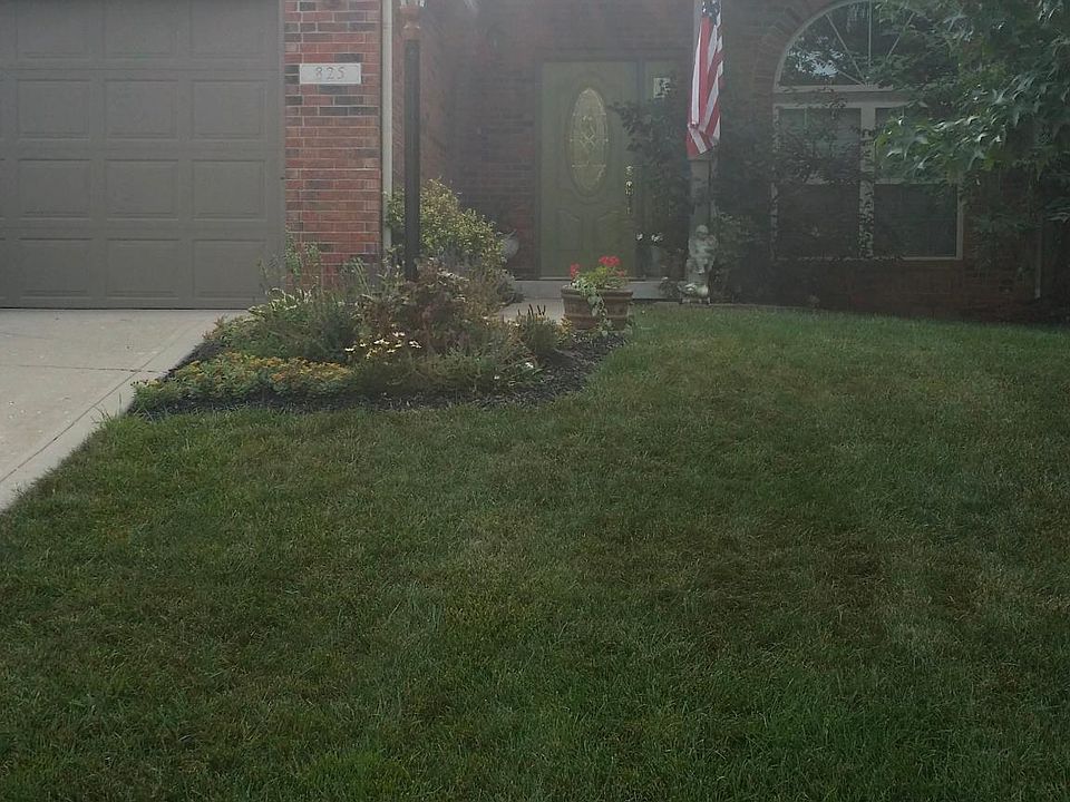 1st image of 825 Lionshead Ln