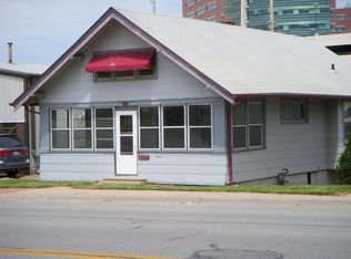 4412 Leavenworth St, Omaha, NE 68105