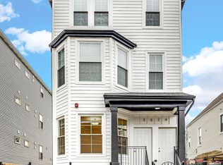 3624 W George St #3, Chicago, IL 60618