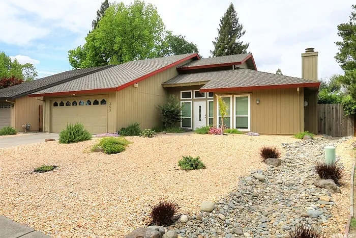 353 Light House Way photo 1