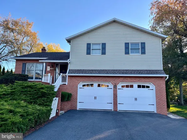 142 Pheasant Cir, Chambersburg, PA 17202