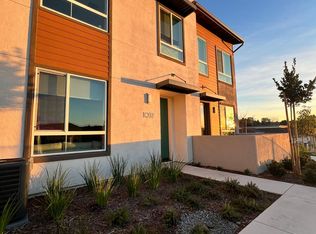 1052 Kendale Way, Vista, CA 92081