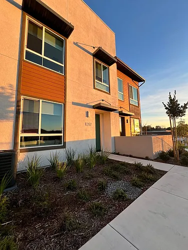 1052 Kendale Way Photo 1