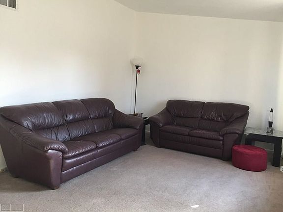 3rd image of 28835 Westwood Dr