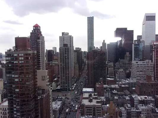 Rented by Carlyle Property Management | media 18