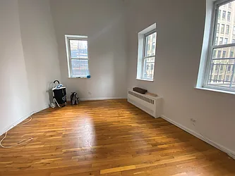 Rented by Azoulay Group Inc