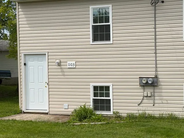1101 Stratford St, Barberton, OH 44203