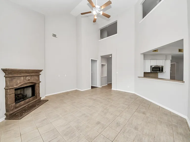 1611 Barton Creek Trl — Photo 14