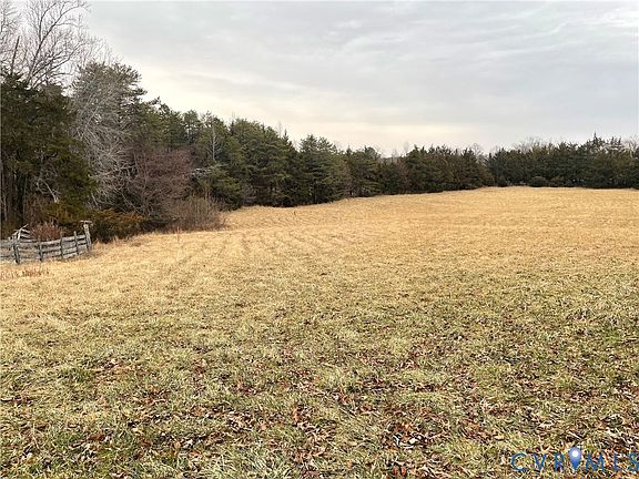 5th image of 36 Rhodes Ln