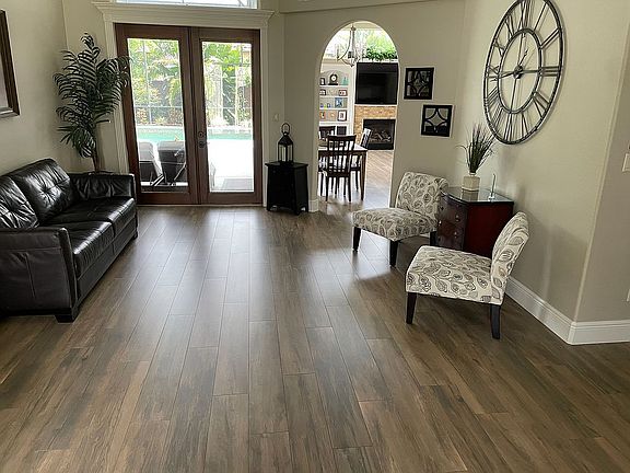 4th image of 4927 Kensington Park Blvd